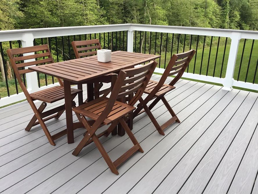 Low Maintenance Deck 112