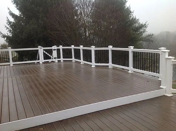 Low Maintenance Deck 19