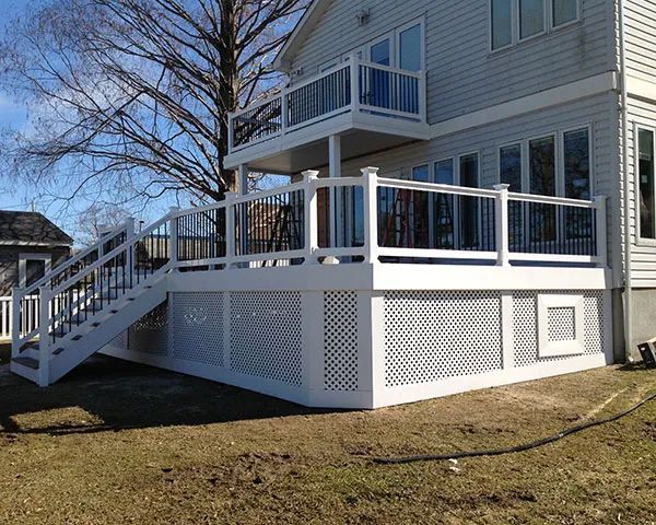 Low Maintenance Deck 33