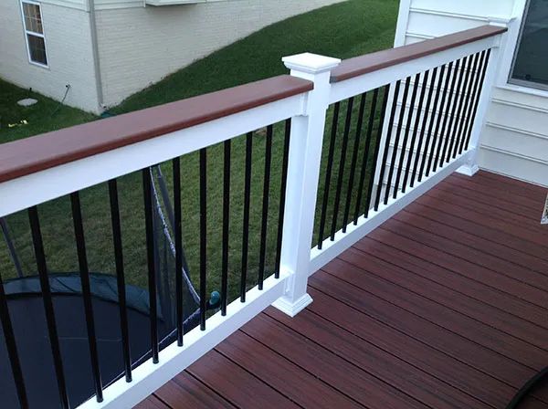 Low Maintenance Deck 43