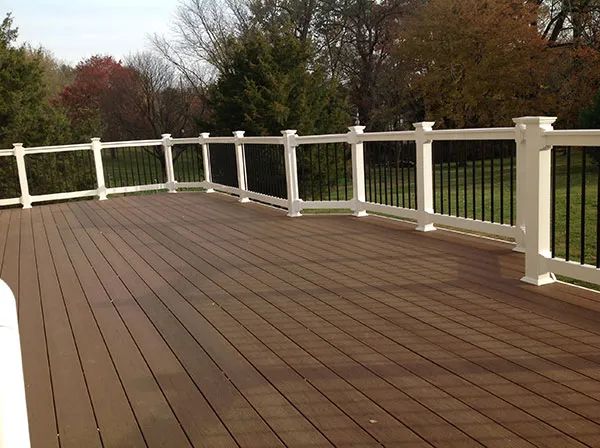 Low Maintenance Deck 66