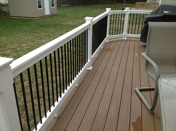 Low Maintenance Deck 77