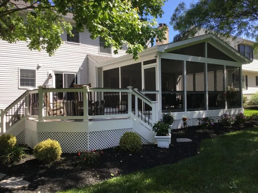 Screened Porch 27