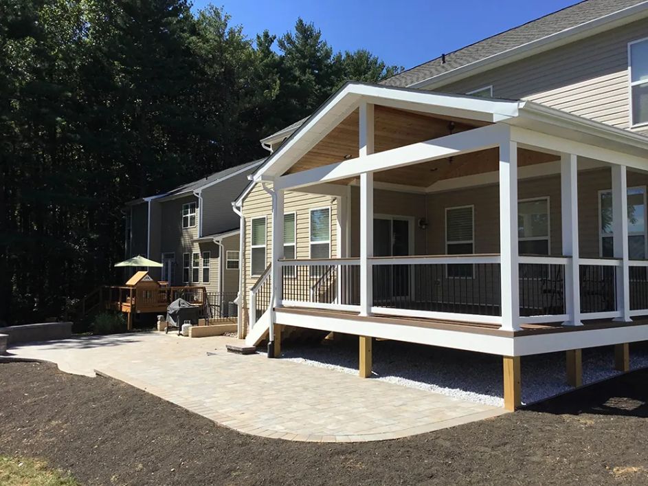 Screened Porch 31